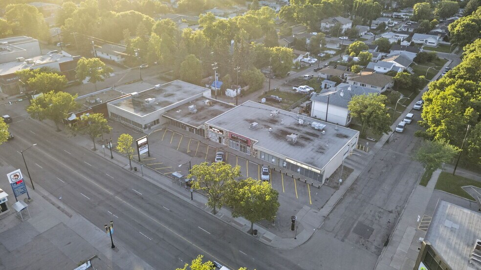 More Photos Of 4316 118 Ave NW, Edmonton Office For Lease