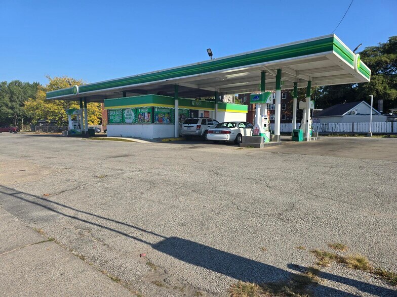 More Photos Of 7603-7605 S Chicago Ave, Chicago General Retail For Sale