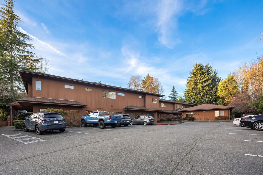 More Photos Of 16122 8th Ave SW, Burien Medical For Lease