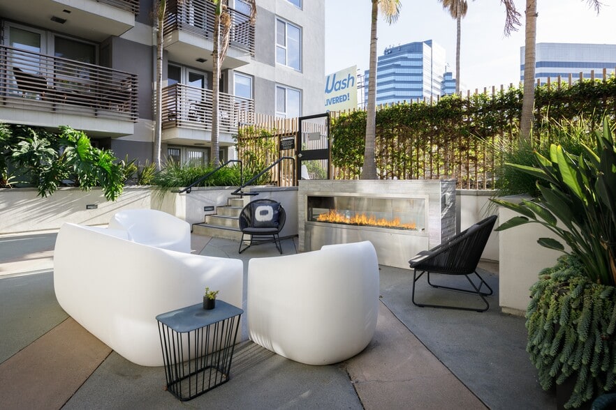More Photos Of 12035 Wilshire Blvd, Los Angeles Apartments For Sale