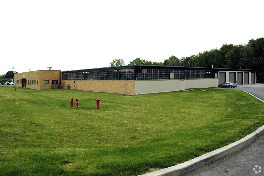 More Photos Of 368-392 Highland Ave Ext, Middletown Warehouse For Lease