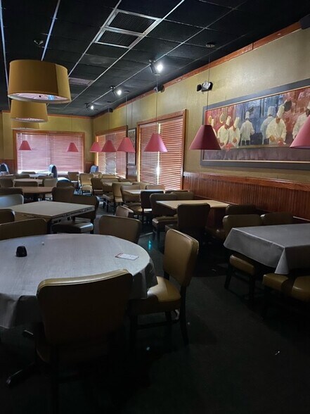 More Photos Of 115 E Harrell Dr, Russellville Freestanding For Lease