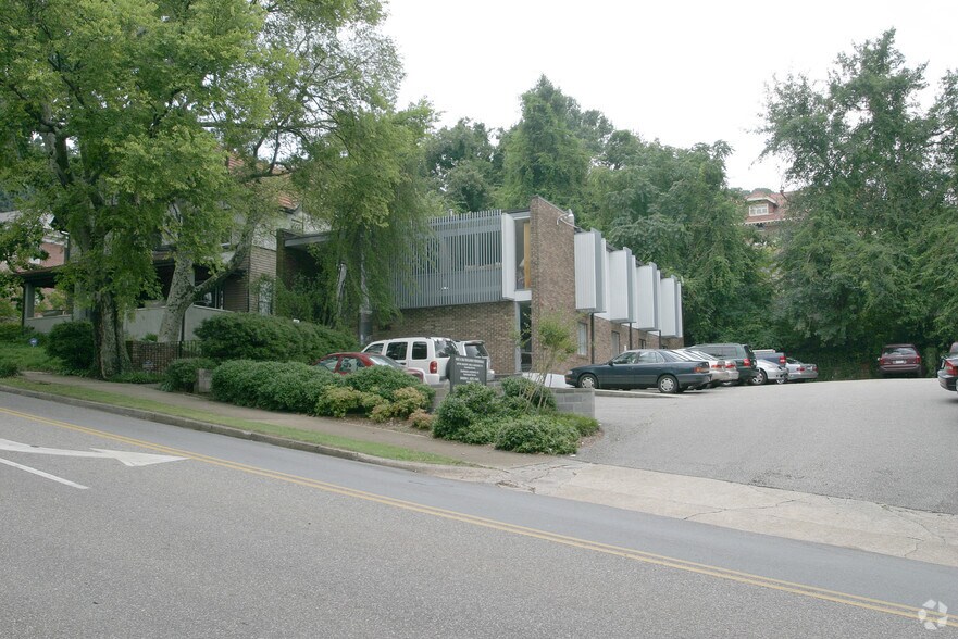 More Photos Of 2305 Arlington Ave S, Birmingham Medical For Lease