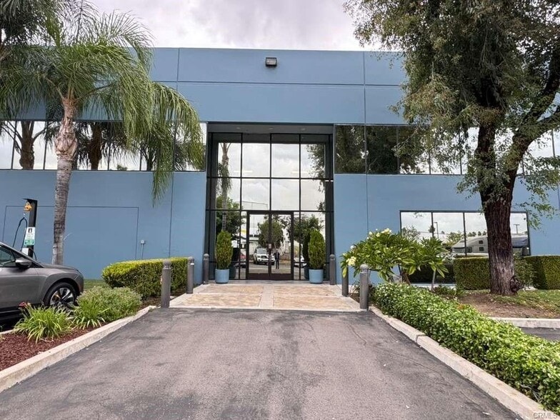 More Photos Of 21007 Commerce Point Dr, Walnut Warehouse For Lease