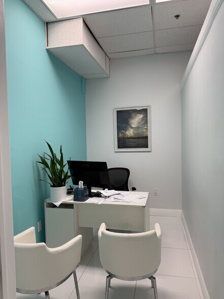 More Photos Of 1750 N Congress Ave, Boynton Beach Storefront For Lease