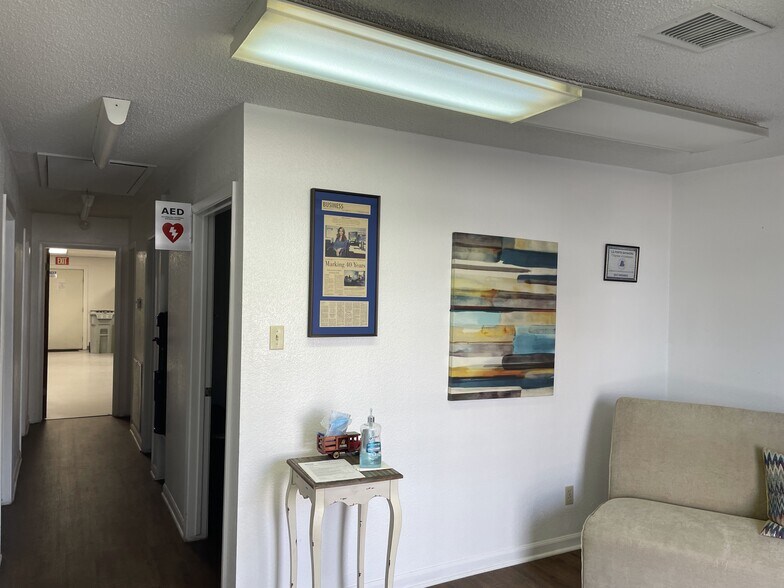 More Photos Of 903 S 8th St, La Porte Light Distribution For Sale