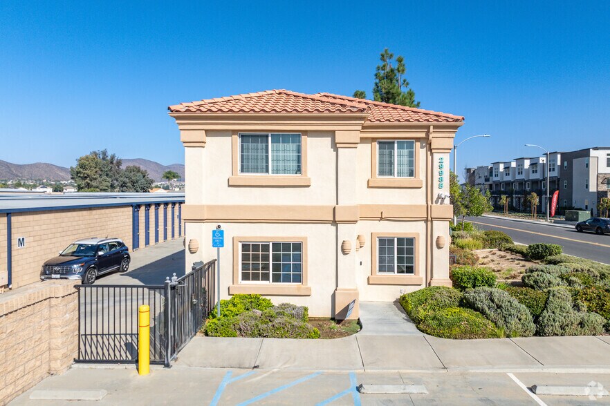 More Photos Of 29985 Berea Rd, Menifee Self Storage For Lease