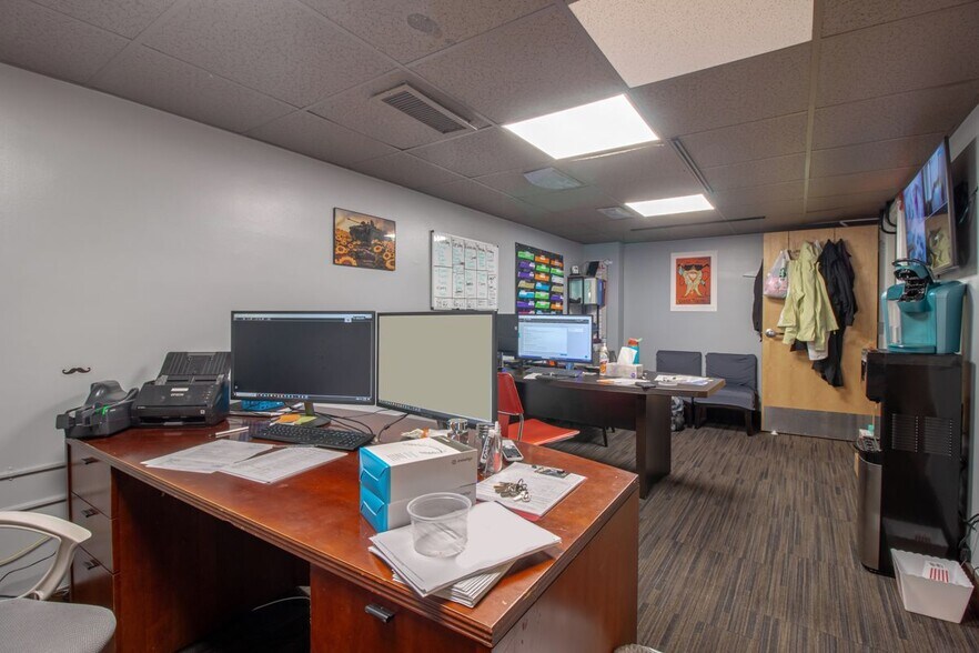 More Photos Of 300 N Charles St, Baltimore Apartments For Lease