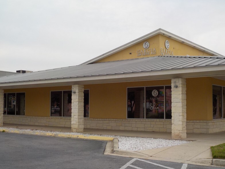 More Photos Of 6400 N 10th St, McAllen Freestanding For Lease