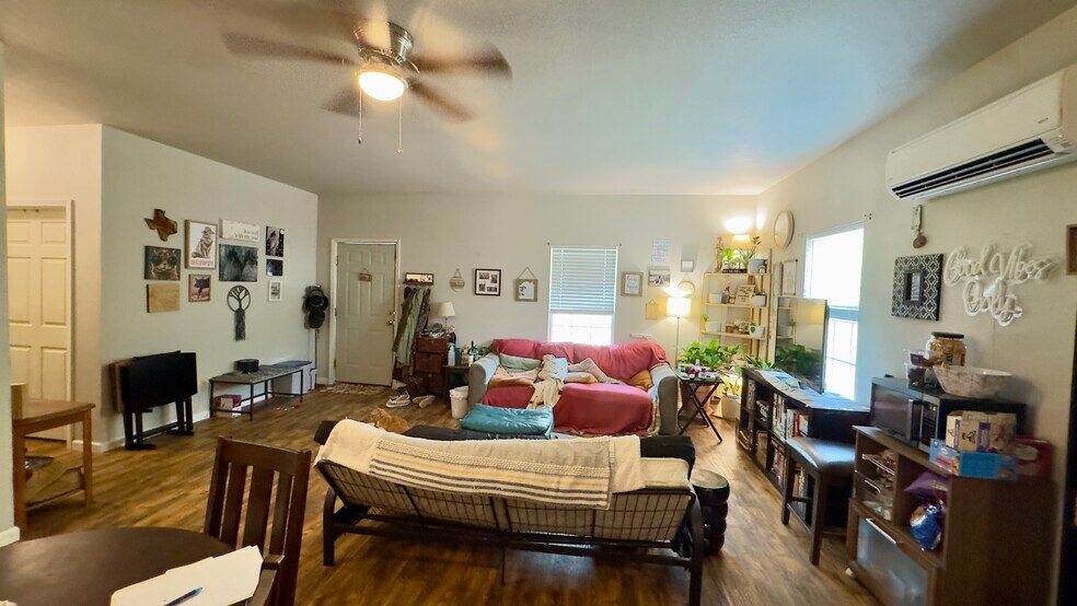 More Photos Of 380 Jumbo Rd, Melbourne Multifamily For Sale