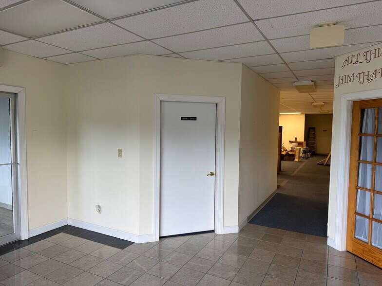 More Photos Of 25367 Lankford Hwy, Onley Light Distribution For Lease