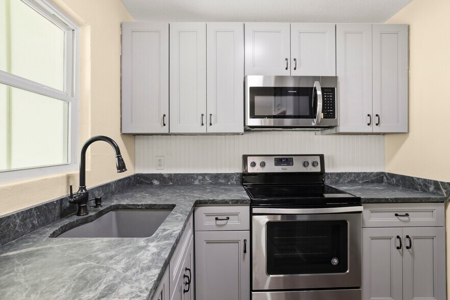 More Photos Of , Tallahassee Multifamily For Sale