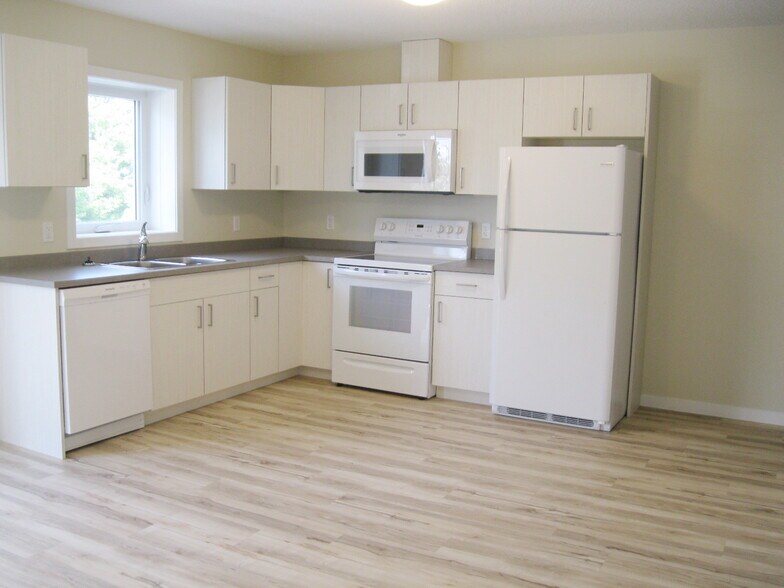 More Photos Of 106 Jespersen Ave, Spruce Grove Apartments For Sale