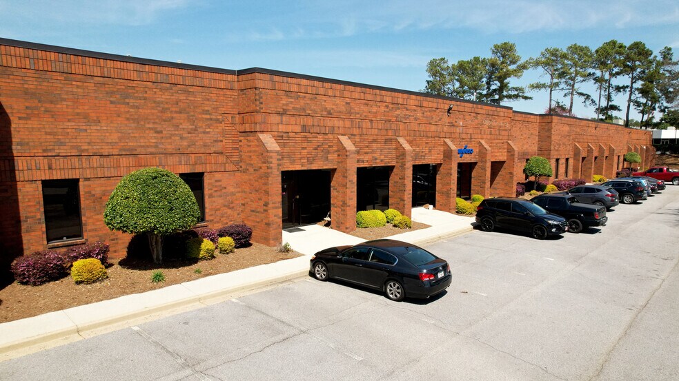 Primary Photo Of 370 Great Southwest Pky SW, Atlanta Warehouse For Lease