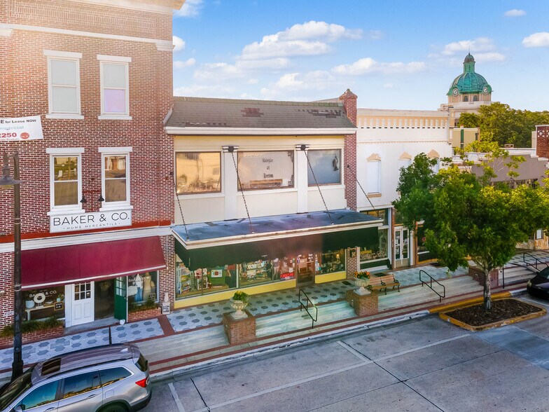 More Photos Of 114 S Woodland Blvd, Deland Storefront For Sale