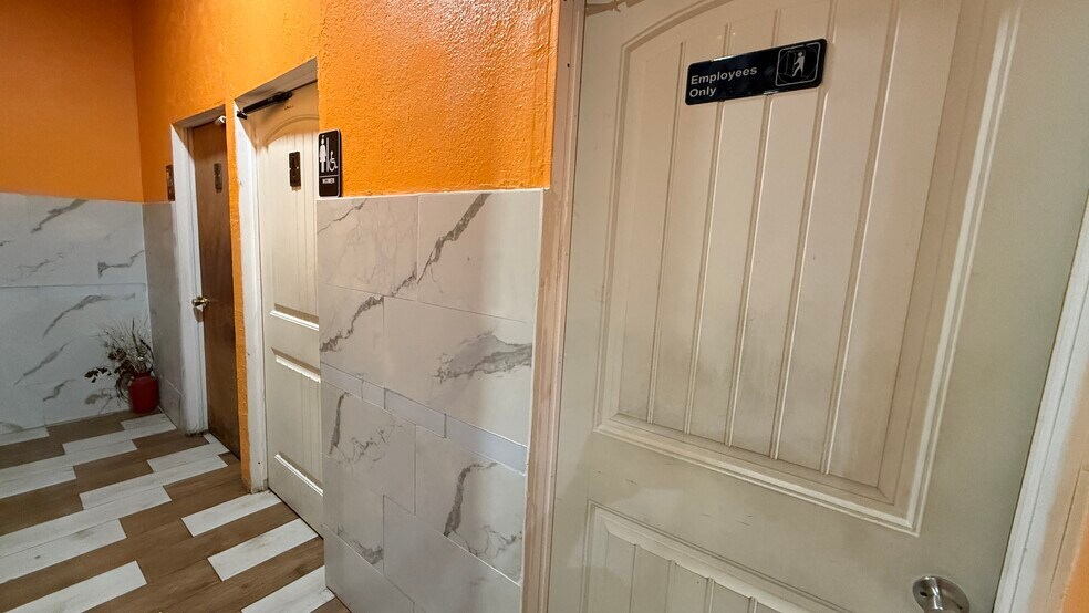 More Photos Of 1310 S Muskogee Ave, Tahlequah Restaurant For Sale