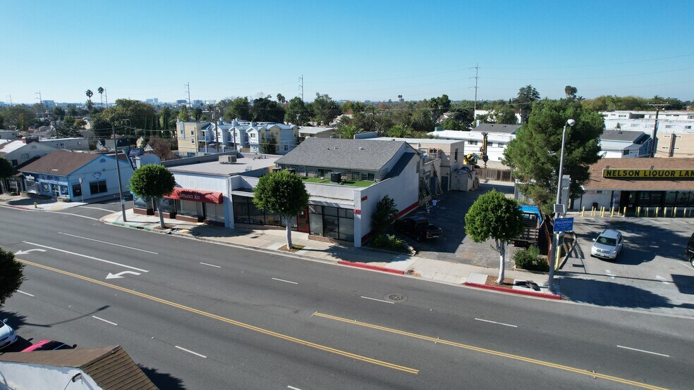 More Photos Of 1413 N La Brea Ave, Inglewood Restaurant For Sale