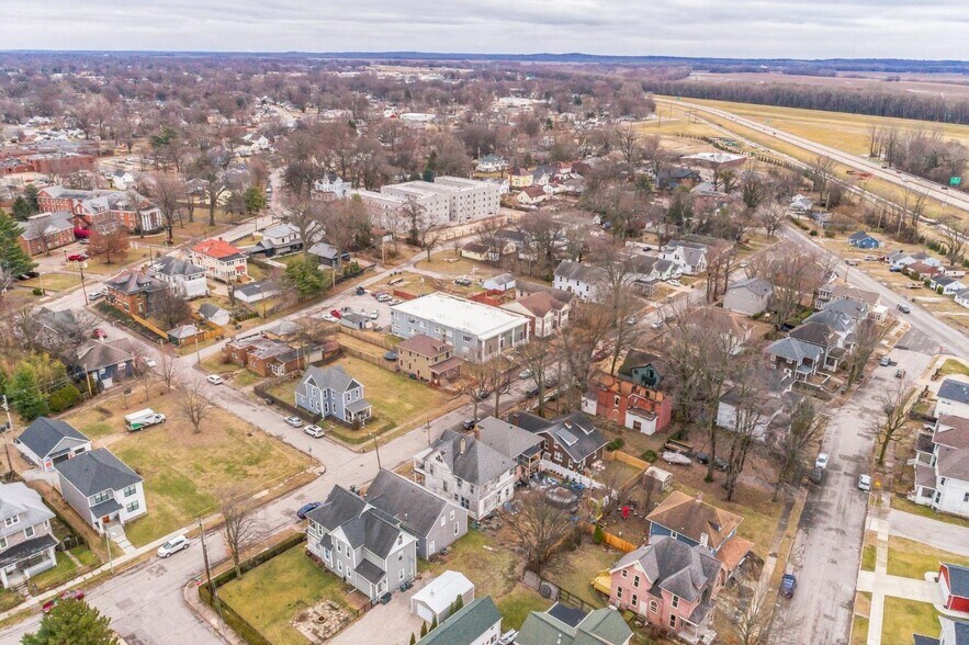 More Photos Of 1320 Parrett St, Evansville Apartments For Sale