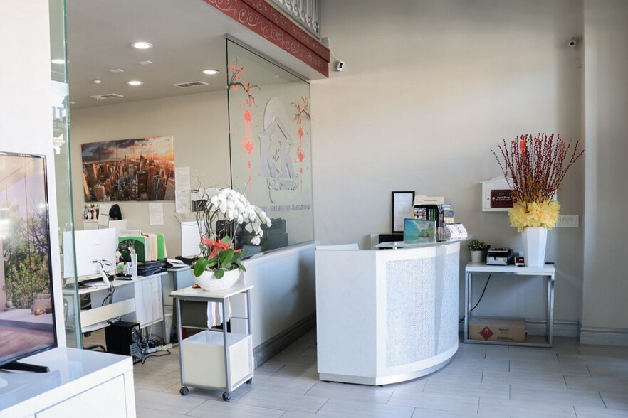 More Photos Of 969 Story Rd, San Jose General Retail For Sale