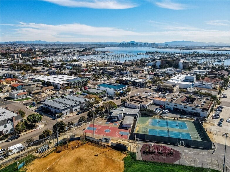 More Photos Of 3034 Canon St, San Diego Apartments For Sale