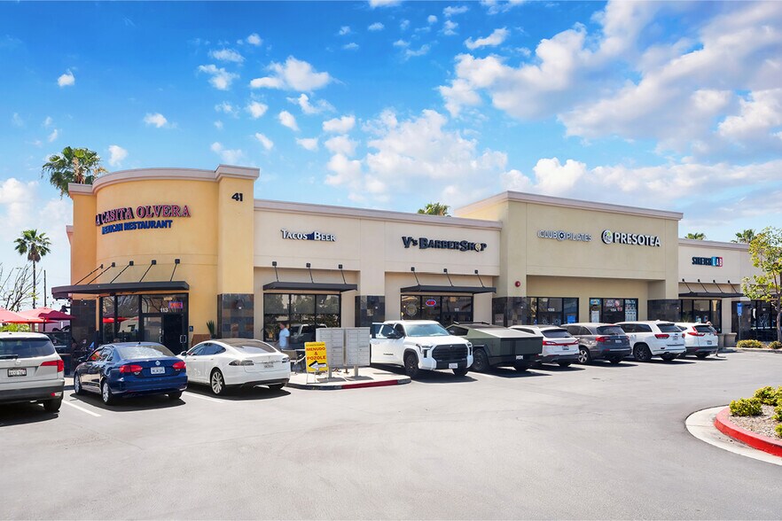 More Photos Of , Lake Forest General Retail For Sale