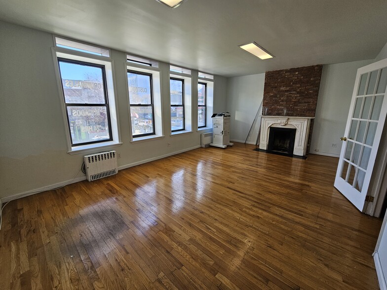 More Photos Of 4518 5th Ave, Brooklyn Storefront Retail Office For Lease