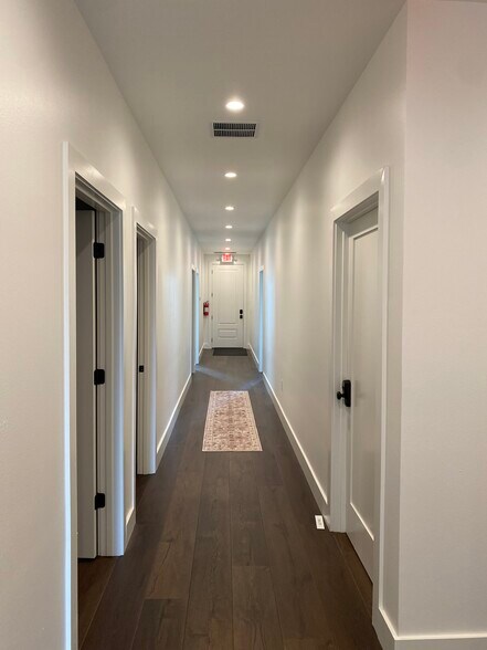 More Photos Of 123 E Jackson St, Burnet Coworking Space