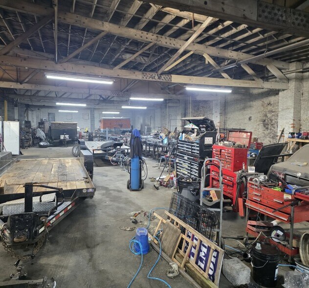 More Photos Of 4033-4035 Reisterstown Rd, Baltimore Industrial For Sale