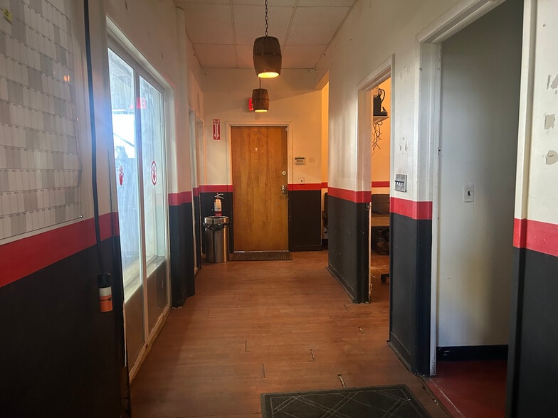 More Photos Of 425 Fairfield Ave, Stamford Warehouse For Lease