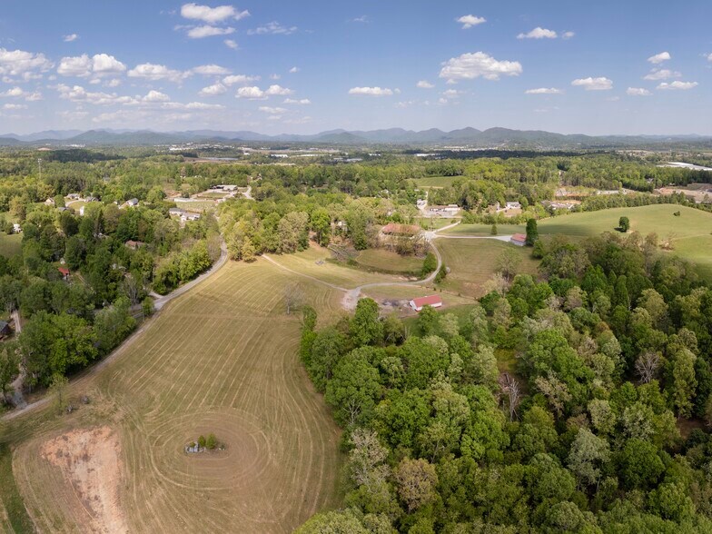 More Photos Of , Mills River Unknown For Sale