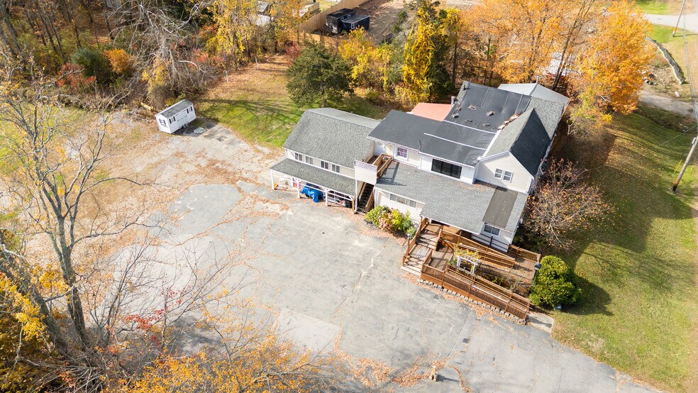 More Photos Of 213 New Zealand Rd, Seabrook Flex For Sale