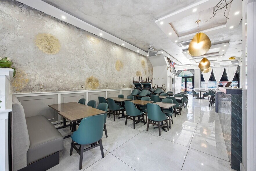 More Photos Of 1041 Flushing, Brooklyn Restaurant For Lease