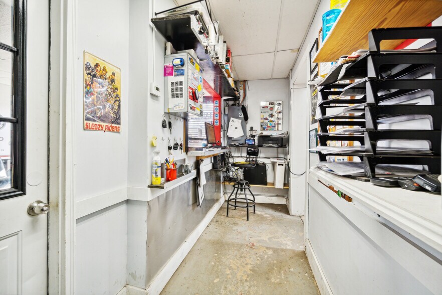 More Photos Of 14340 State Route 58, Oberlin Freestanding For Sale