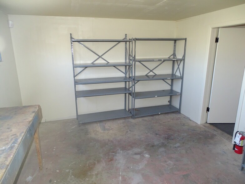 More Photos Of 2110 W Bonanza Rd, Las Vegas Service For Lease