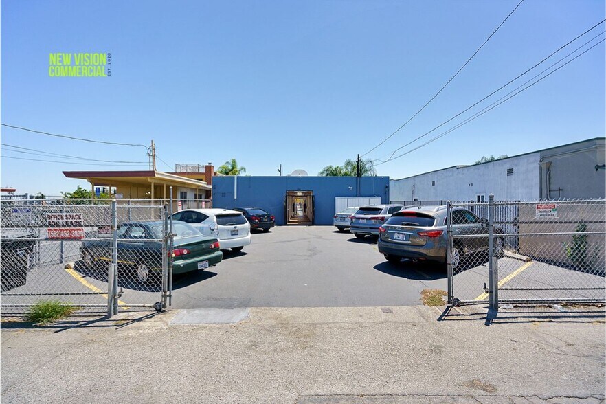 More Photos Of 104 W Whittier Blvd, Montebello Loft Creative Space For Sale