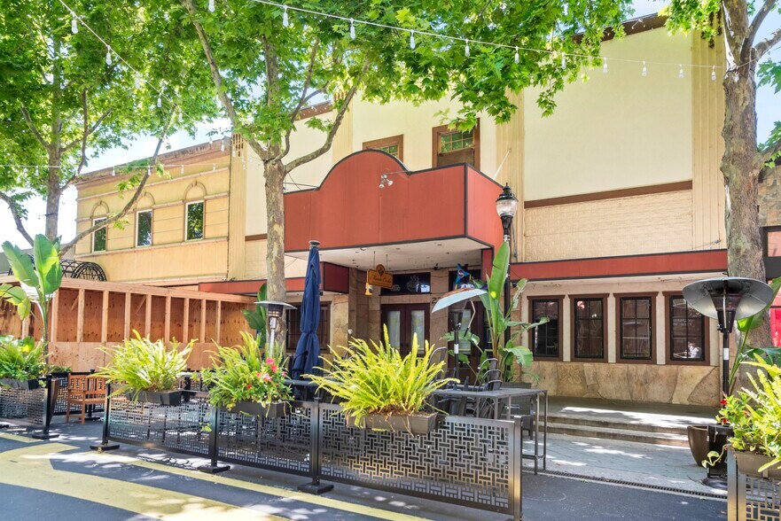 More Photos Of 228 Castro St, Mountain View Bar For Sale