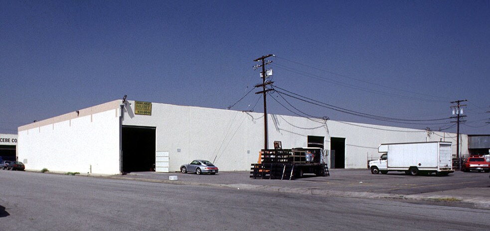 More Photos Of 15360 Allen Ave, Paramount Warehouse For Lease