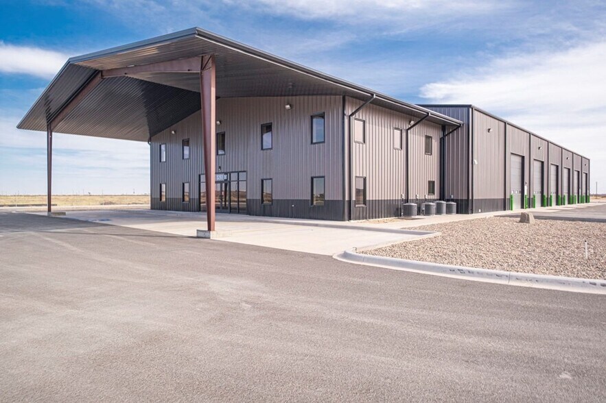 More Photos Of 5261 W Murphy St, Odessa Industrial For Lease