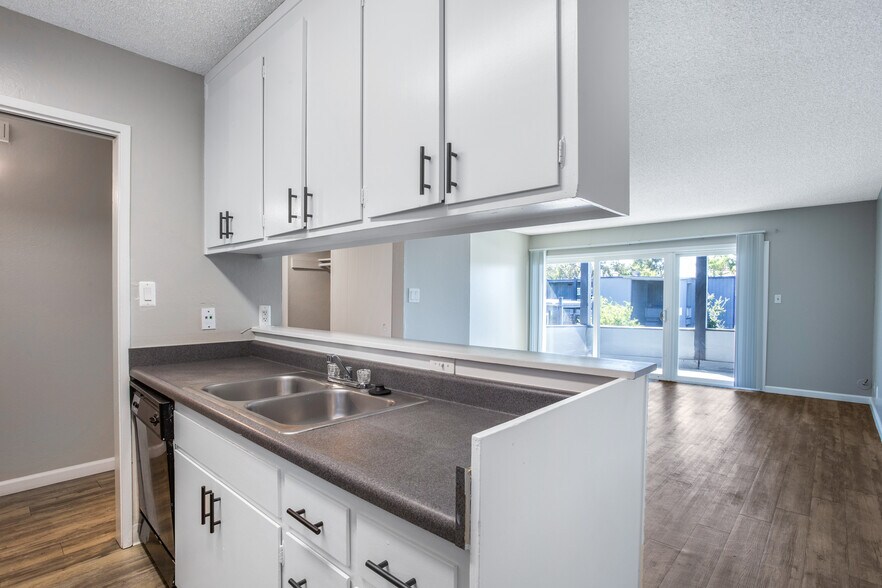 More Photos Of 201 Avian Dr, Vallejo Apartments For Sale