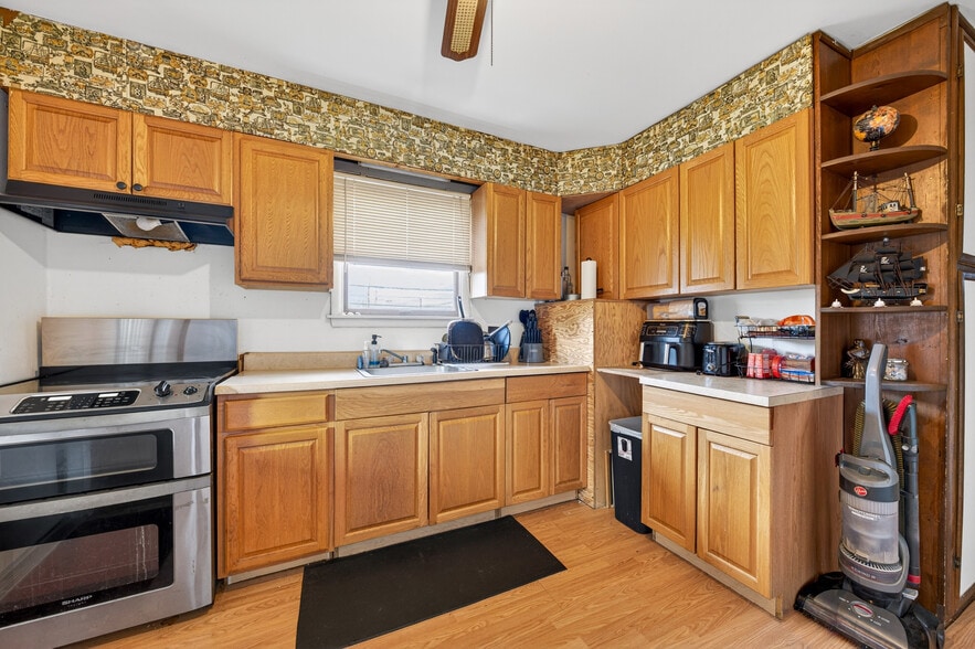 More Photos Of 1980 US-209 Rt, Brodheadsville General Retail For Sale