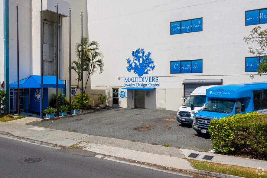 More Photos Of 1512-1520 Liona St, Honolulu Office For Lease