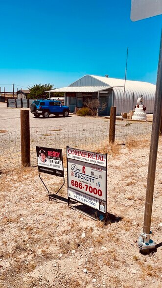 More Photos Of 1613 W San Antonio St, Marfa Specialty For Sale