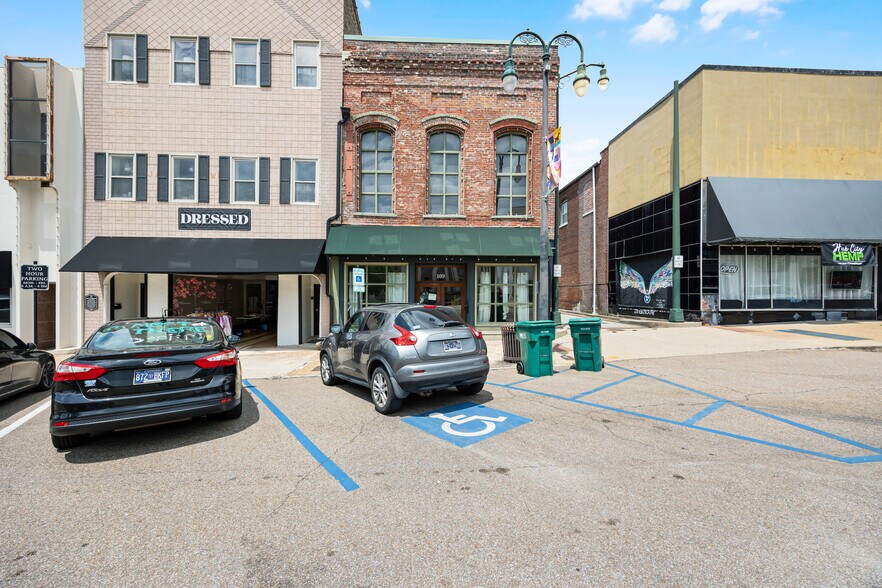 More Photos Of 109 E Lafayette St, Jackson Office Residential For Lease