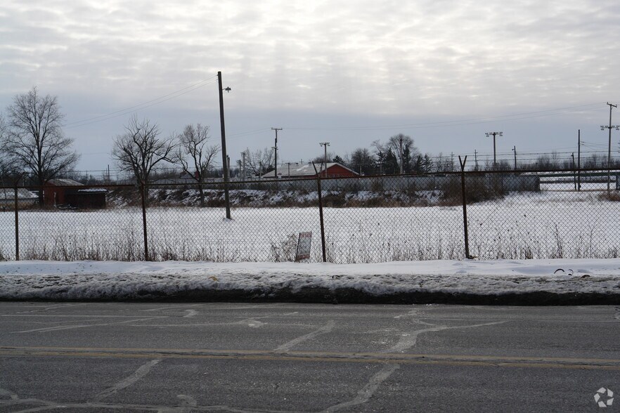 More Photos Of 2901 E Genesee Ave, Saginaw Land For Sale