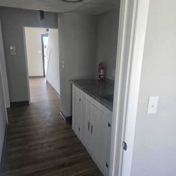 More Photos Of 4416 Fitch Ave, Nottingham Medical For Lease