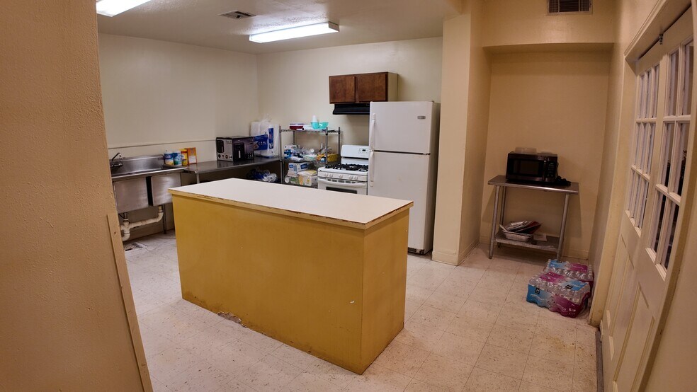 More Photos Of 322 Laurel St, La Marque Freestanding For Sale