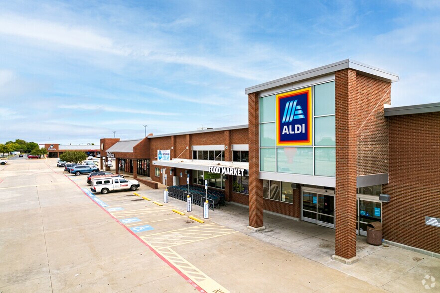 More Photos Of 2220 Coit Rd, Plano Unknown For Lease