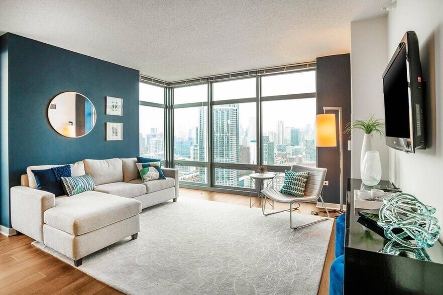 More Photos Of 555 W Kinzie St, Chicago Multifamily For Sale