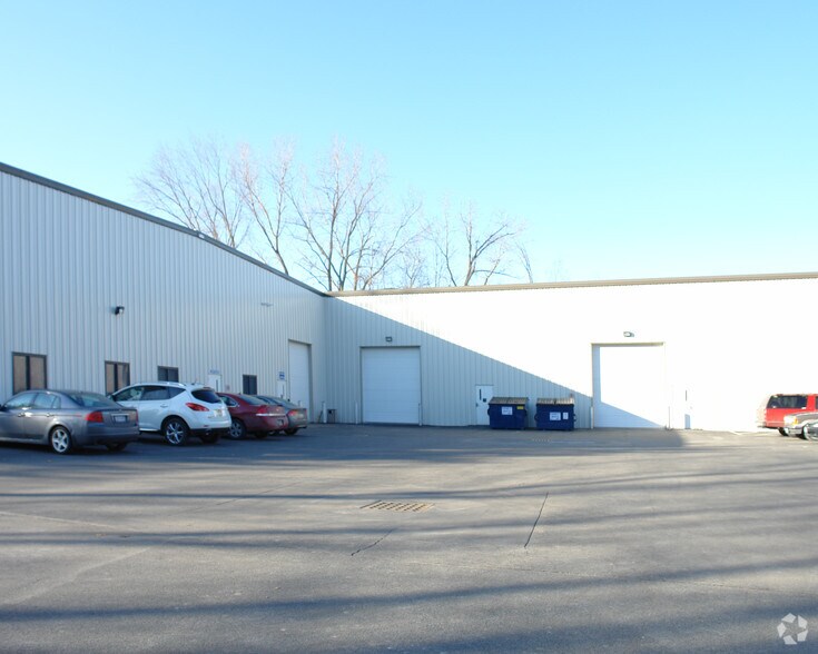 More Photos Of 747 Pierce Rd, Clifton Park Office For Sale