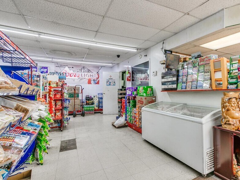 More Photos Of 3901 NW 10th St, Oklahoma City Convenience Store For Sale